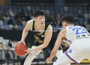 南宫娱乐-CBA赛季精彩纷呈，球队选手全情投入比赛