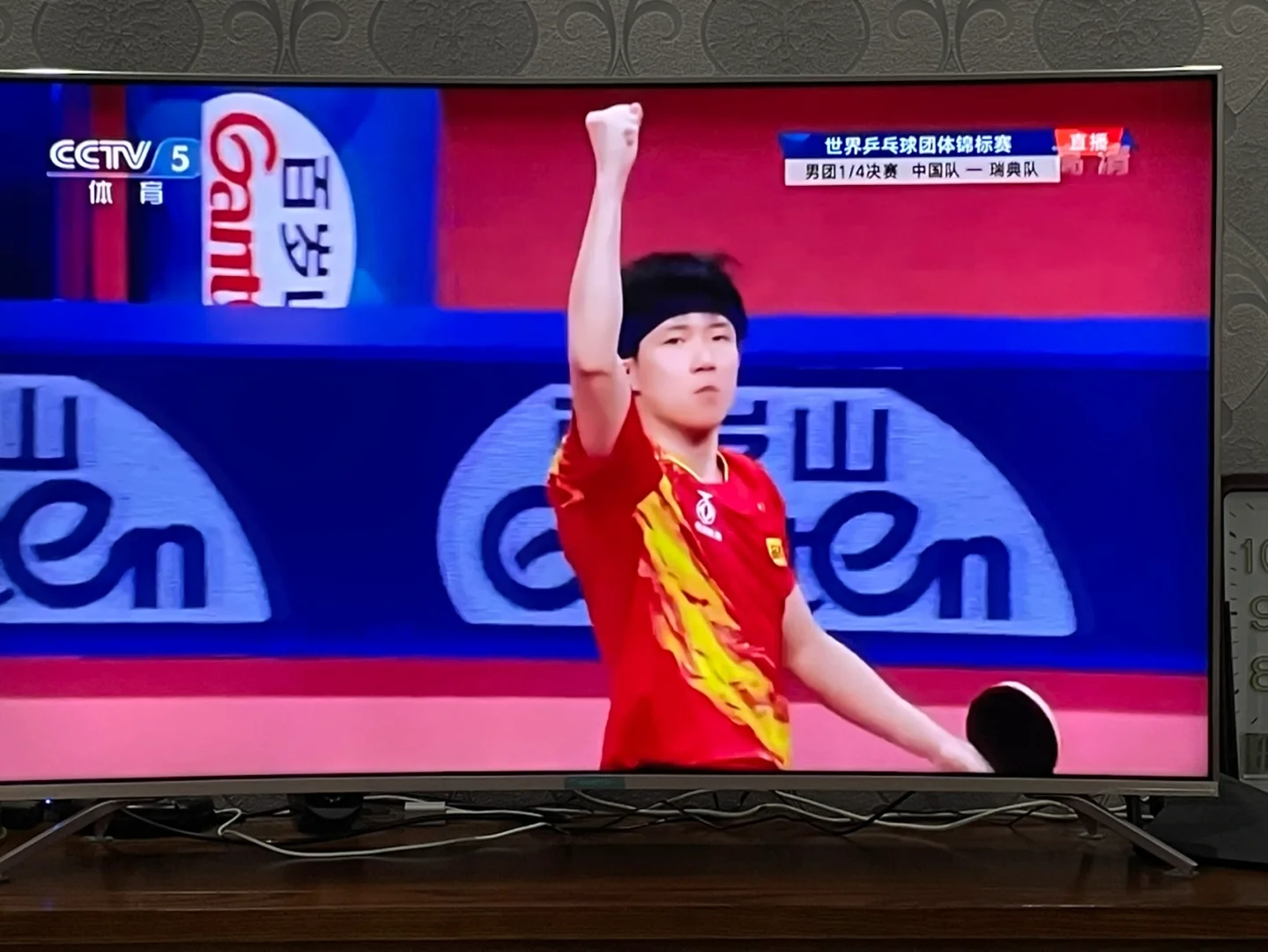 冰岛队实力抢眼，顺利晋级欧洲预赛强